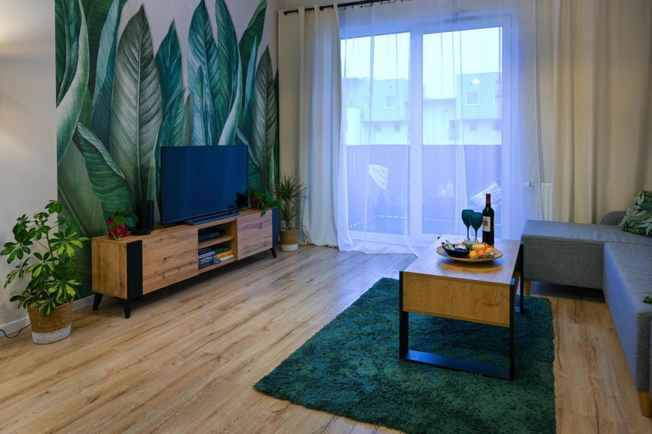 Energy Apartment *