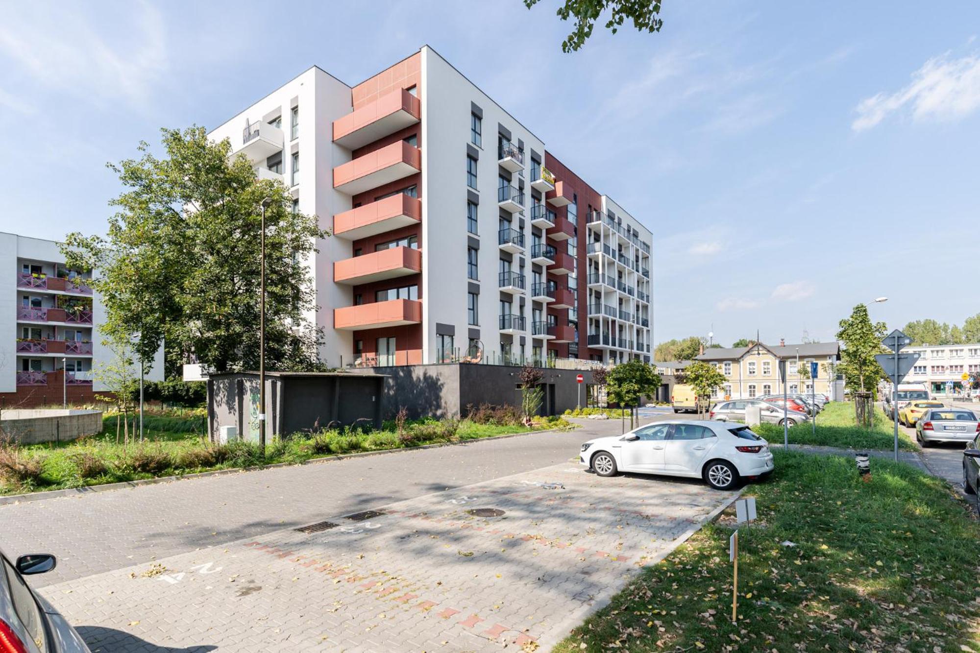 Energy Apartment *
